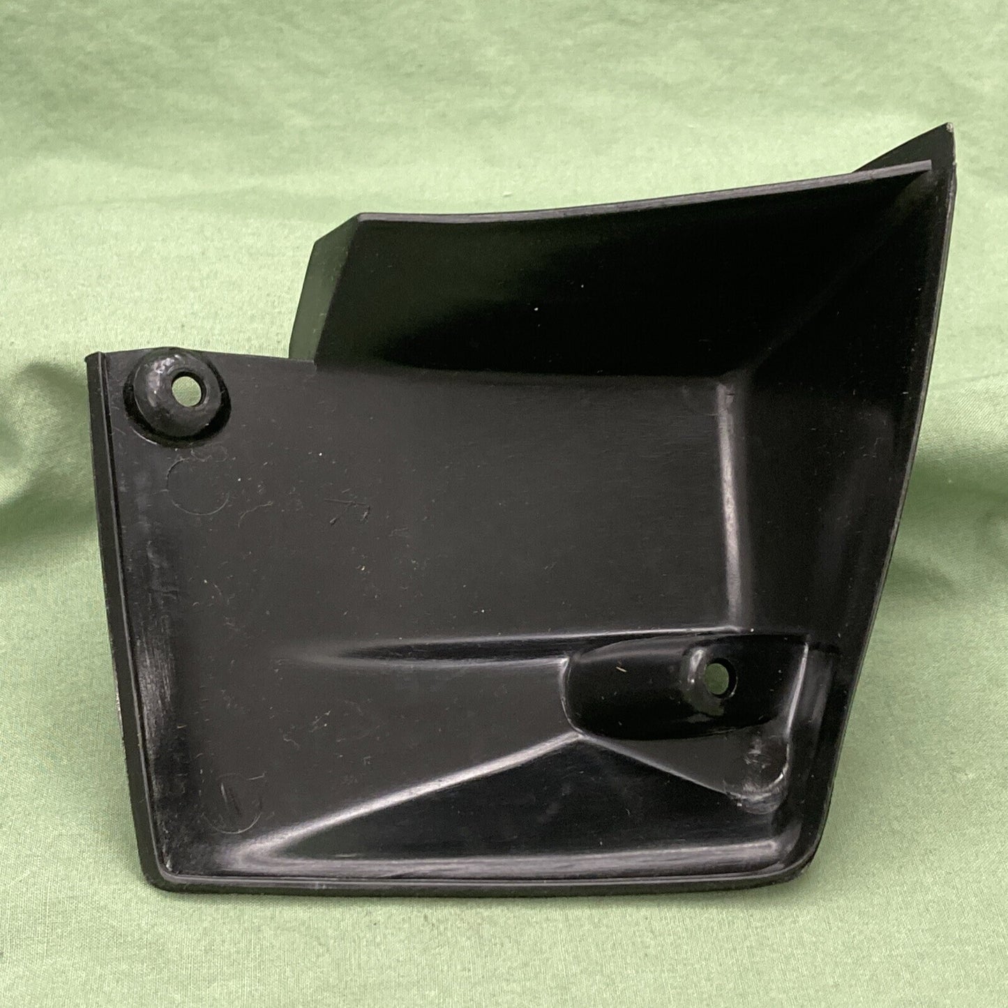 NEW GENUINE HONDA 53223-KN7-670ZA COVER, R. FR. TURN SIGNAL *NH1* (BLACK)