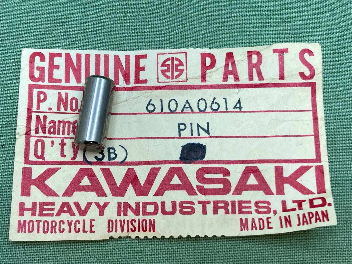 QTY 4 NEW GENUINE KAWASAKI 610A0614 PIN, DOWEL, 6X14