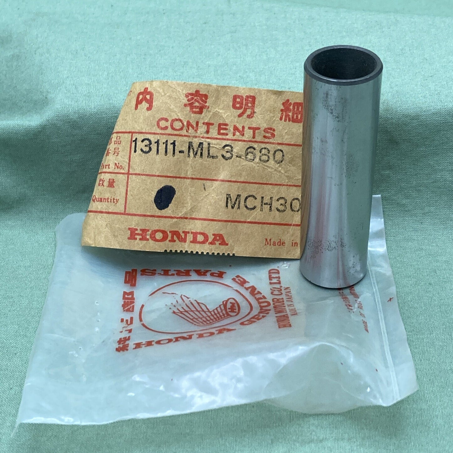 NEW GENUINE HONDA 13111-ML3-680 CRANKSHAFT Pin, Piston