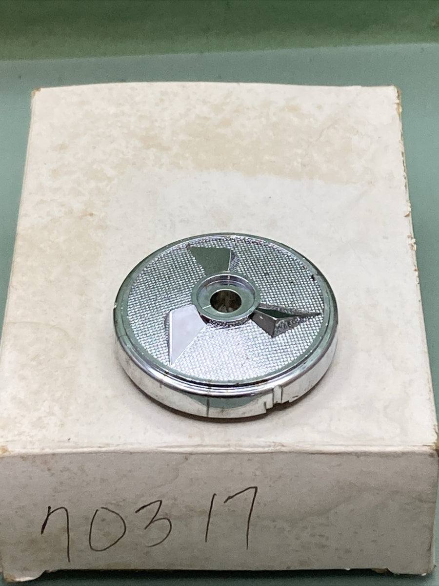 NEW GENUINE MERCURY QUICKSILVER 70317 LOWER MOUNT COVER