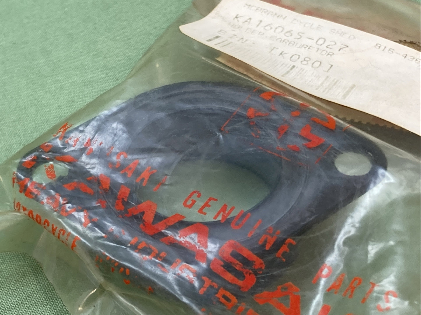 NEW GENUINE KAWASAKI 16065-027 HOLDER,CARBURETOR SUPERSEDED 16065-033