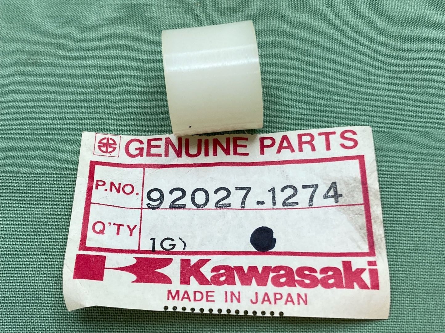 NEW GENUINE KAWASAKI 92027-1274 COLLAR, 13.5X22X18