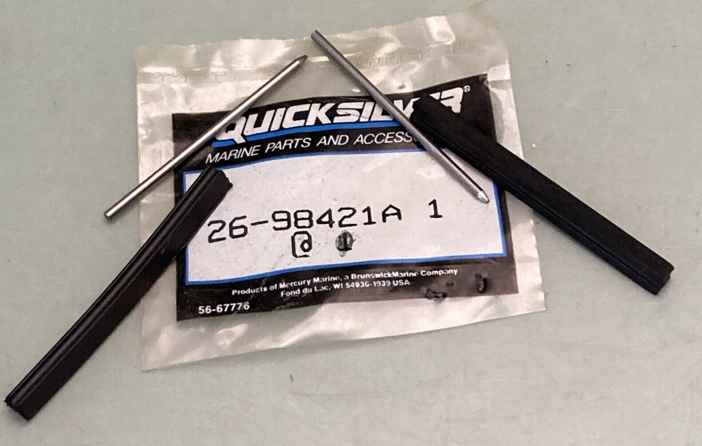 NEW GENUINE MERCURY QUICKSILVER 26-98421A 1 REAR BEARING CUP SEAL