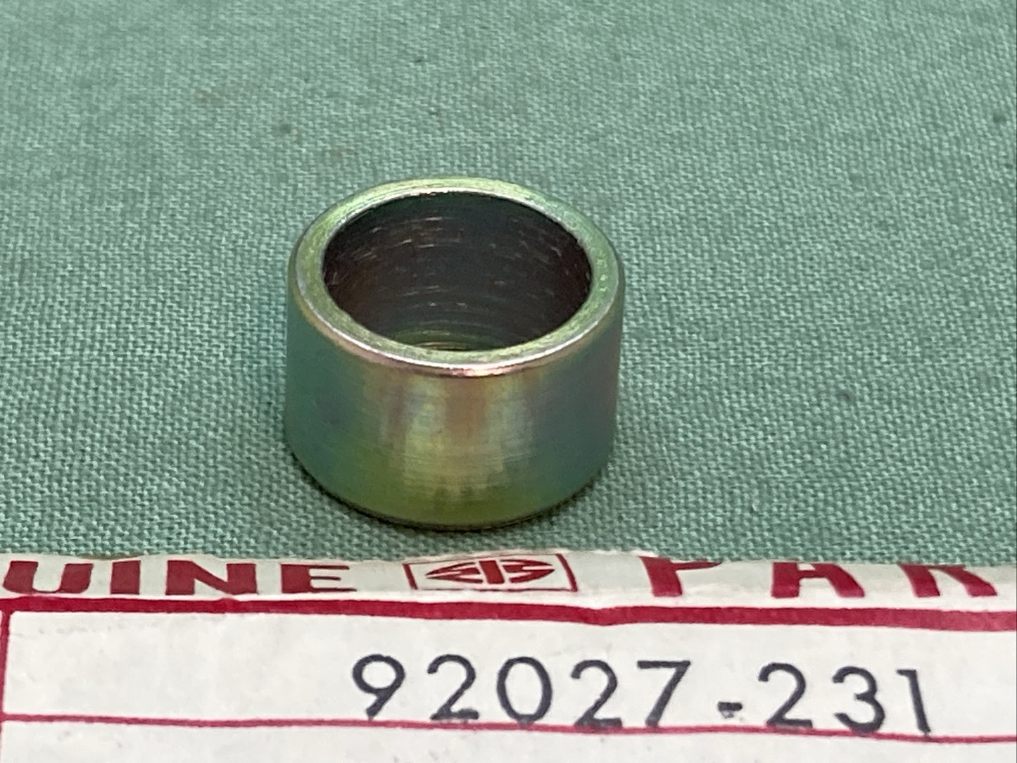 NEW GENUINE KAWASAKI 92027-231 COLLAR,10.2X13.4X8.1