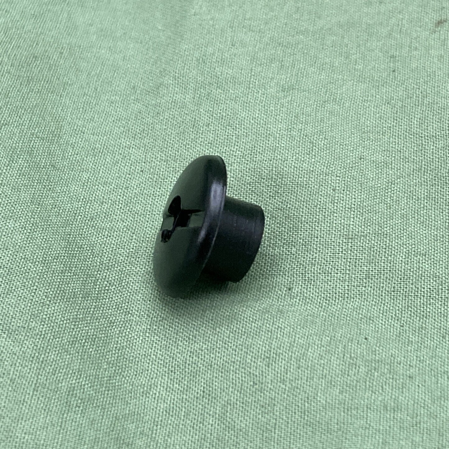 QTY 2 NEW GENUINE KAWASAKI 92015-3733 Pads Nut