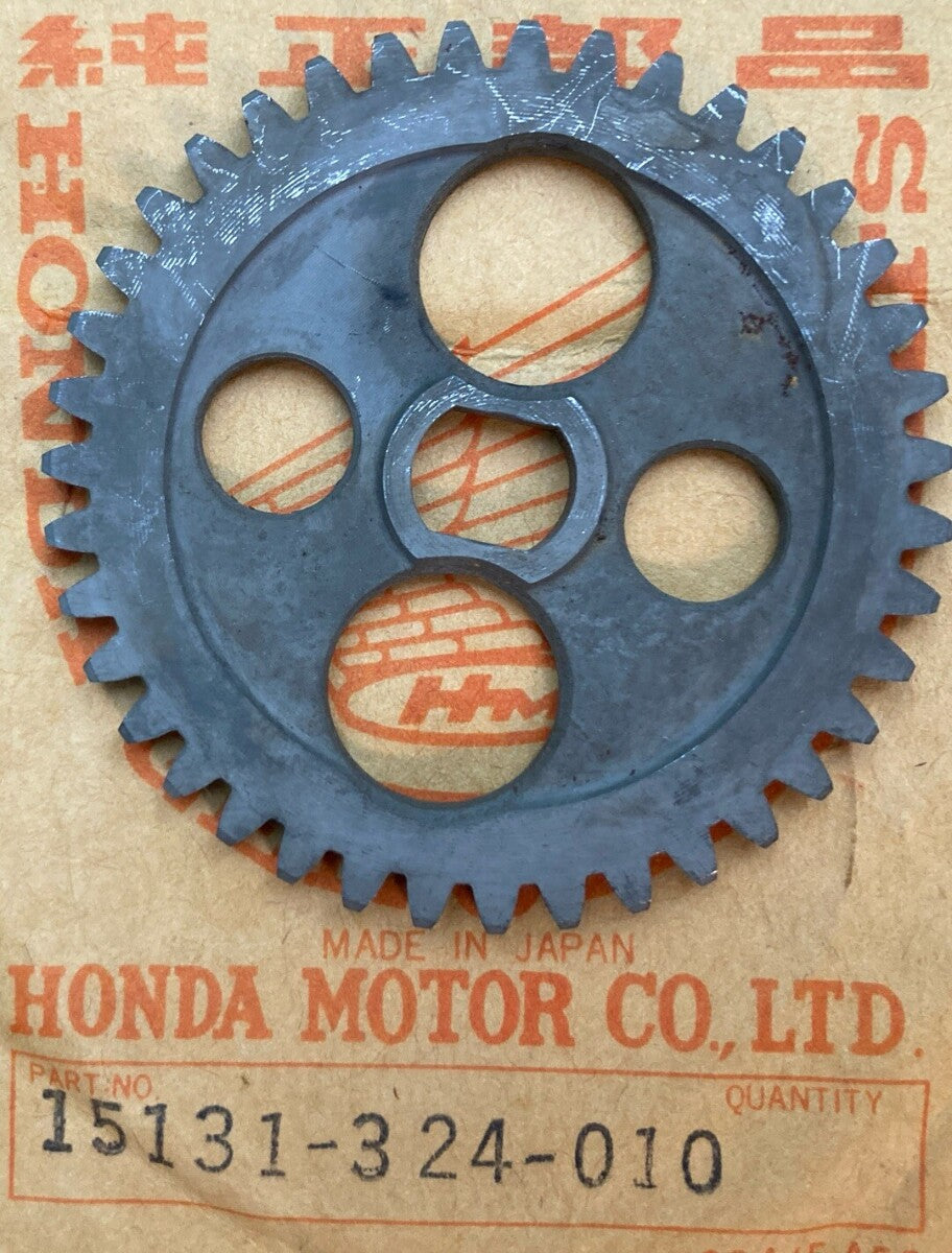 NEW GENUINE HONDA 15131-324-010 GEAR, OIL PUMP DRIVE (39T)