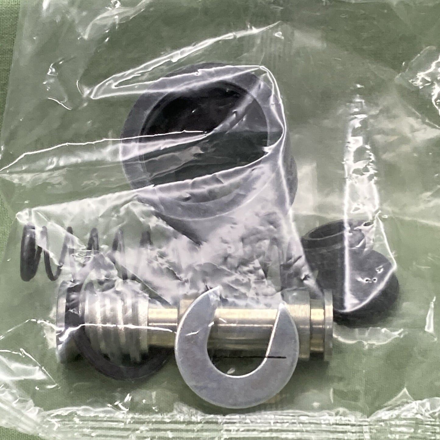 NEW GENUINE YAMAHA 26H-W0041-50 REAR Cylinder Kit, Master