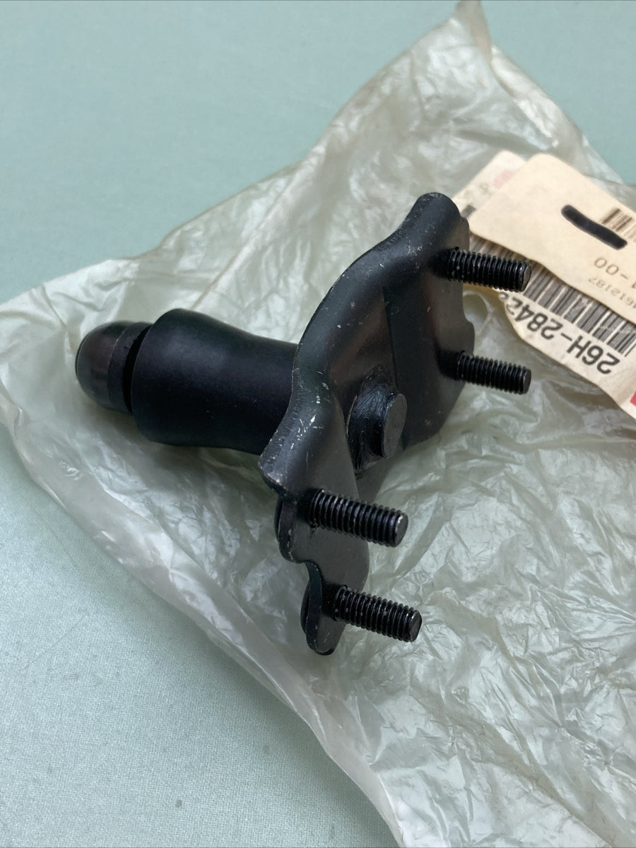 NEW GENUINE YAMAHA 26H-28426-01 BRACKET
