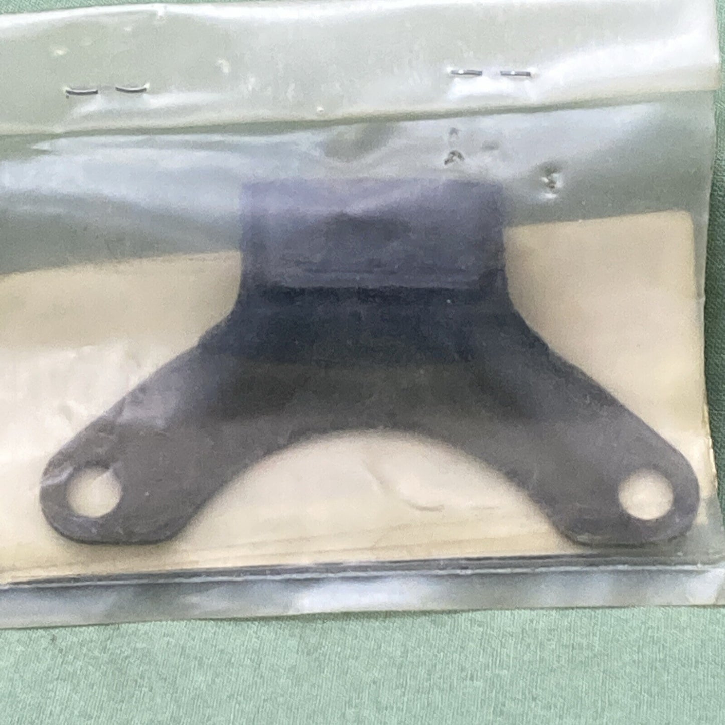 NEW GENUINE YAMAHA 26H-12241-00 CAMSHAFT CHAIN Guide, Stopper 2