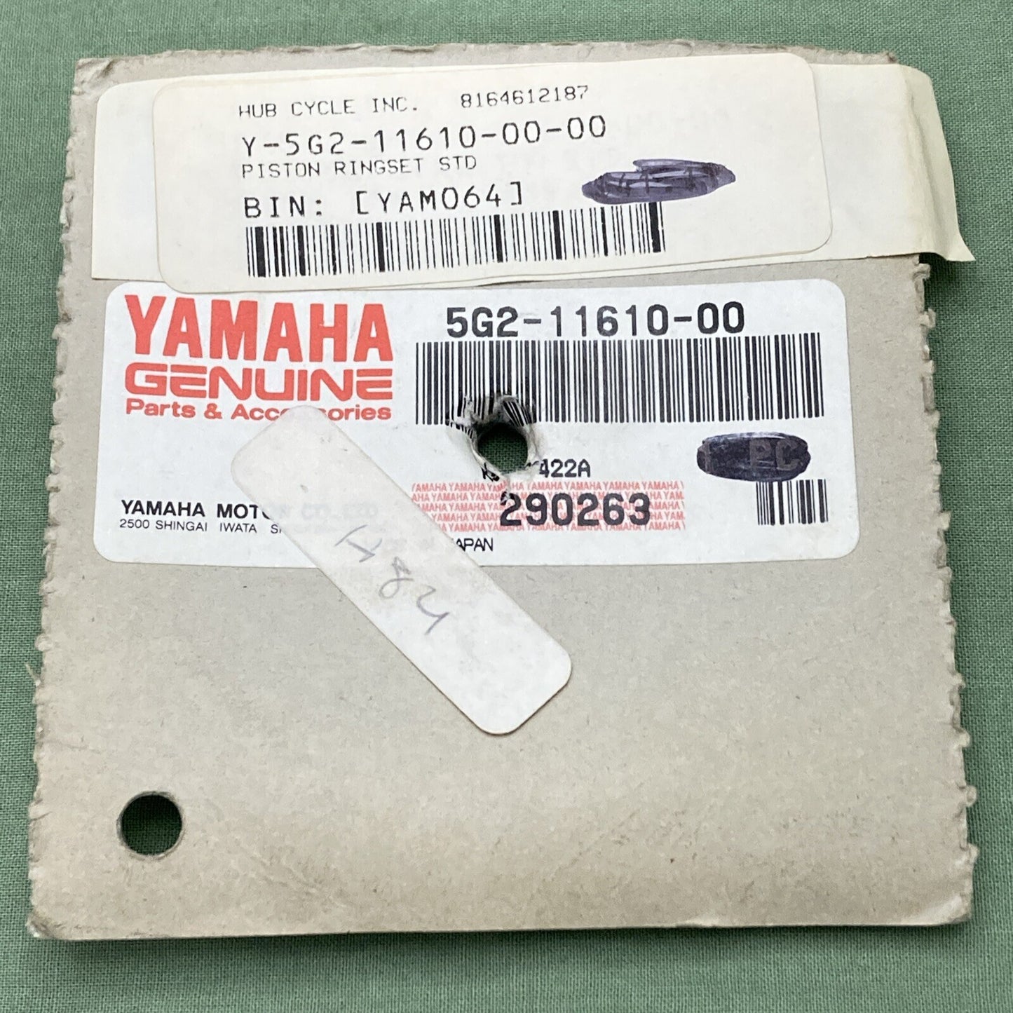 NEW GENUINE YAMAHA 5G2-11610-00 Piston Ring Set Std