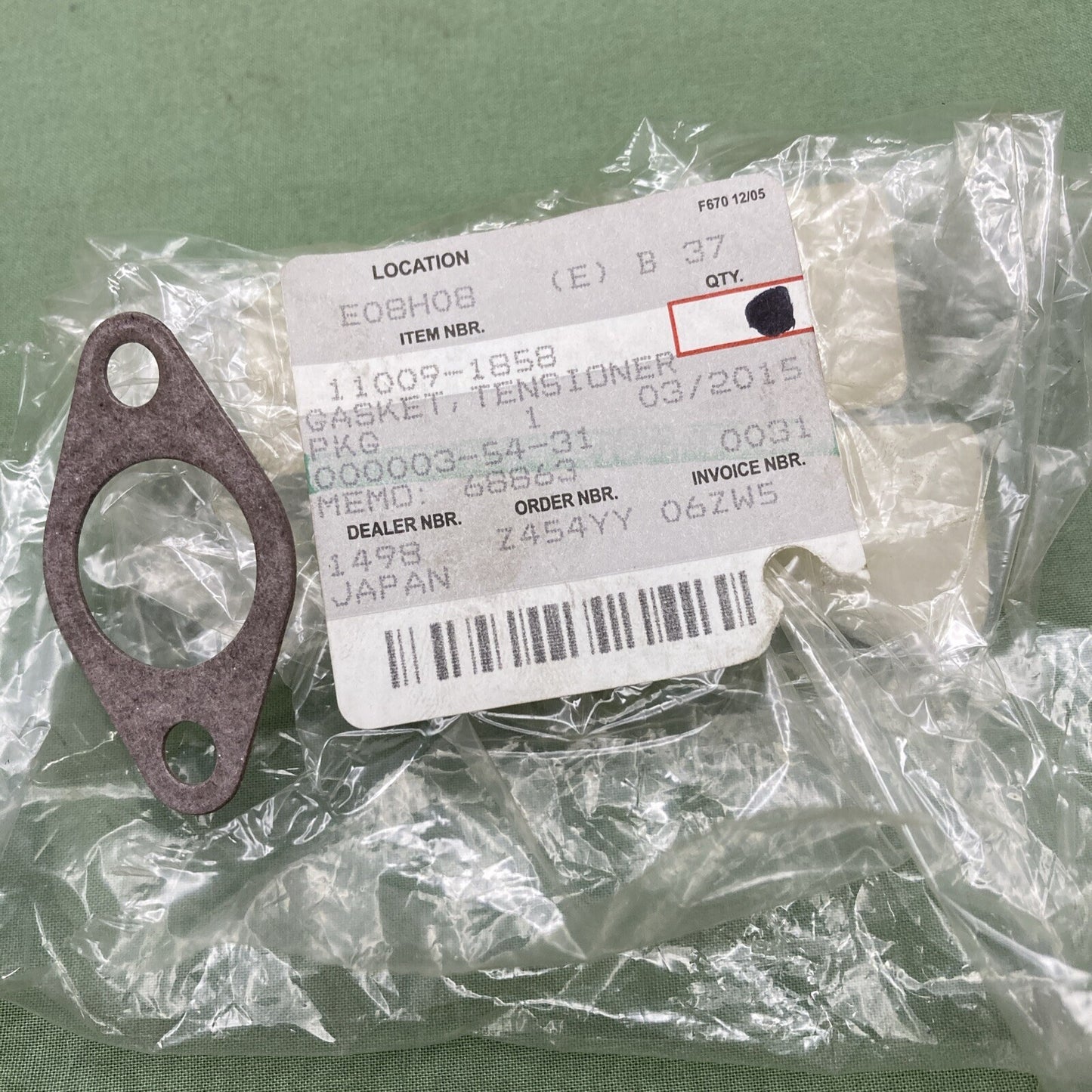 QTY 2 NEW GENUINE KAWASAKI 11009-1858 Gasket, Tensioner