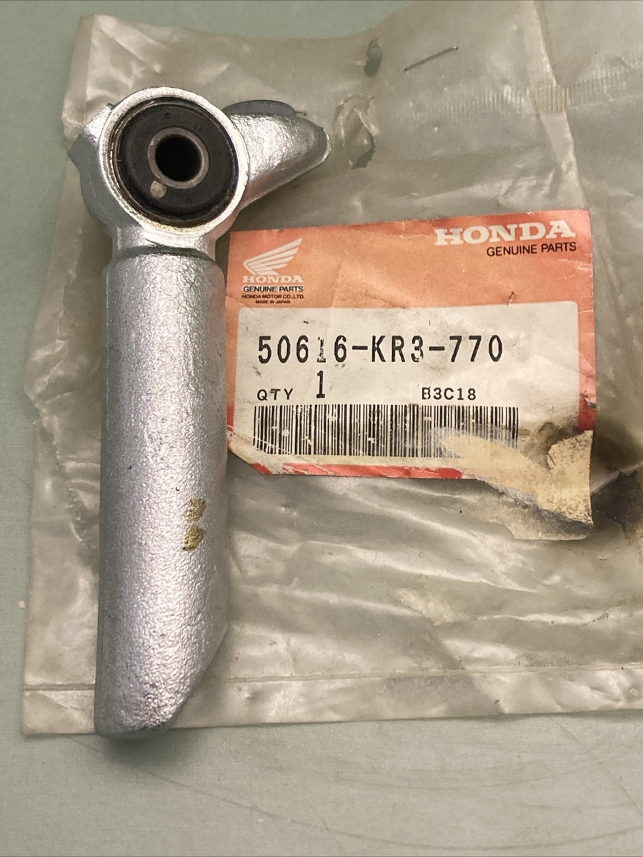 NEW GENUINE HONDA 50616-KR3-770 RIGHT STEP