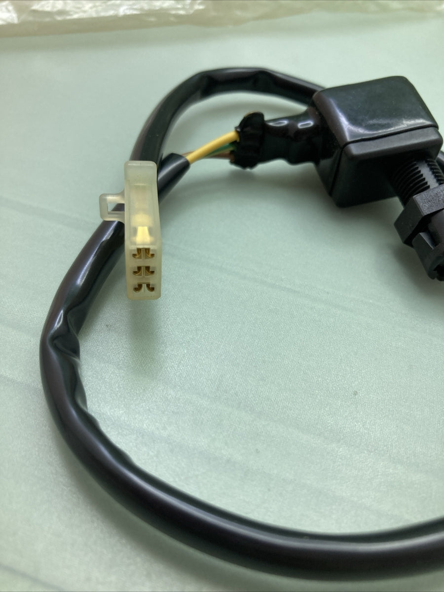 NEW GENUINE YAMAHA 2WR-82530-00 STOP SWITCH ASSEMBLY