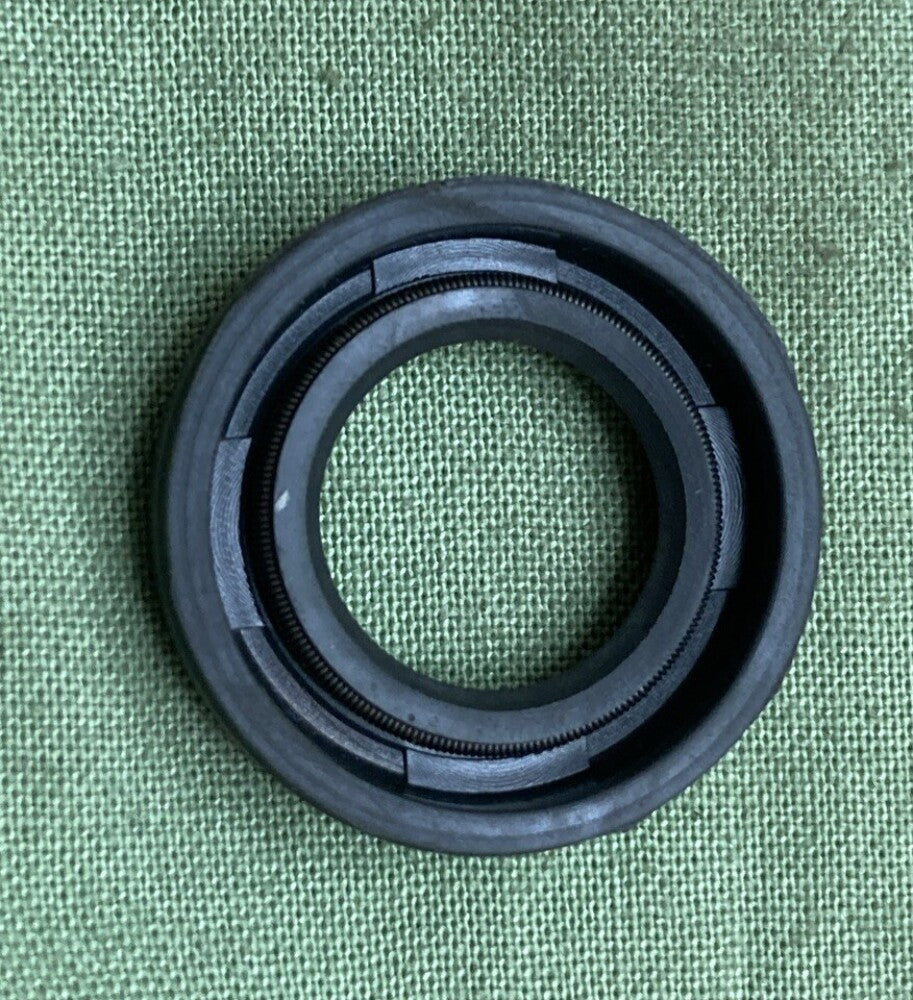 QTY 2 NEW GENUINE HONDA 91201-035-010 OIL SEAL (12X21X4)