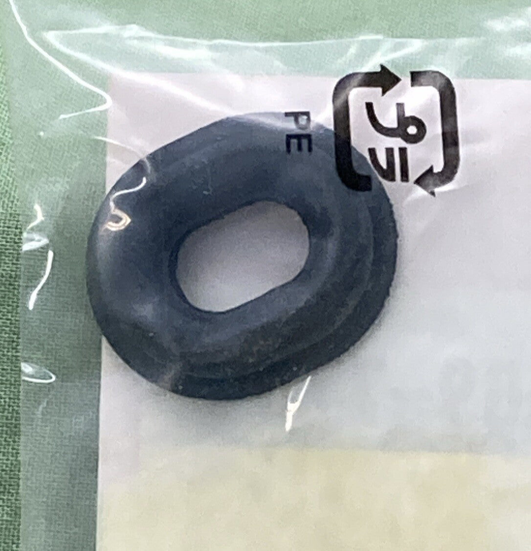 NEW GENUINE HONDA 64266-MG9-770 GROMMET, Speaker Panel