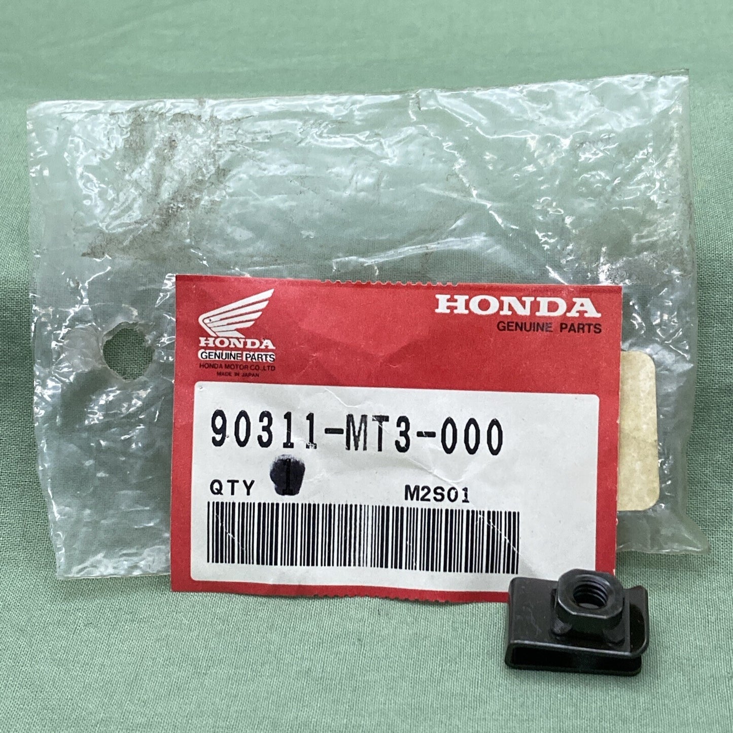 NEW GENUINE HONDA 90311-MT3-000 COWL Nut, Clip (6MM)
