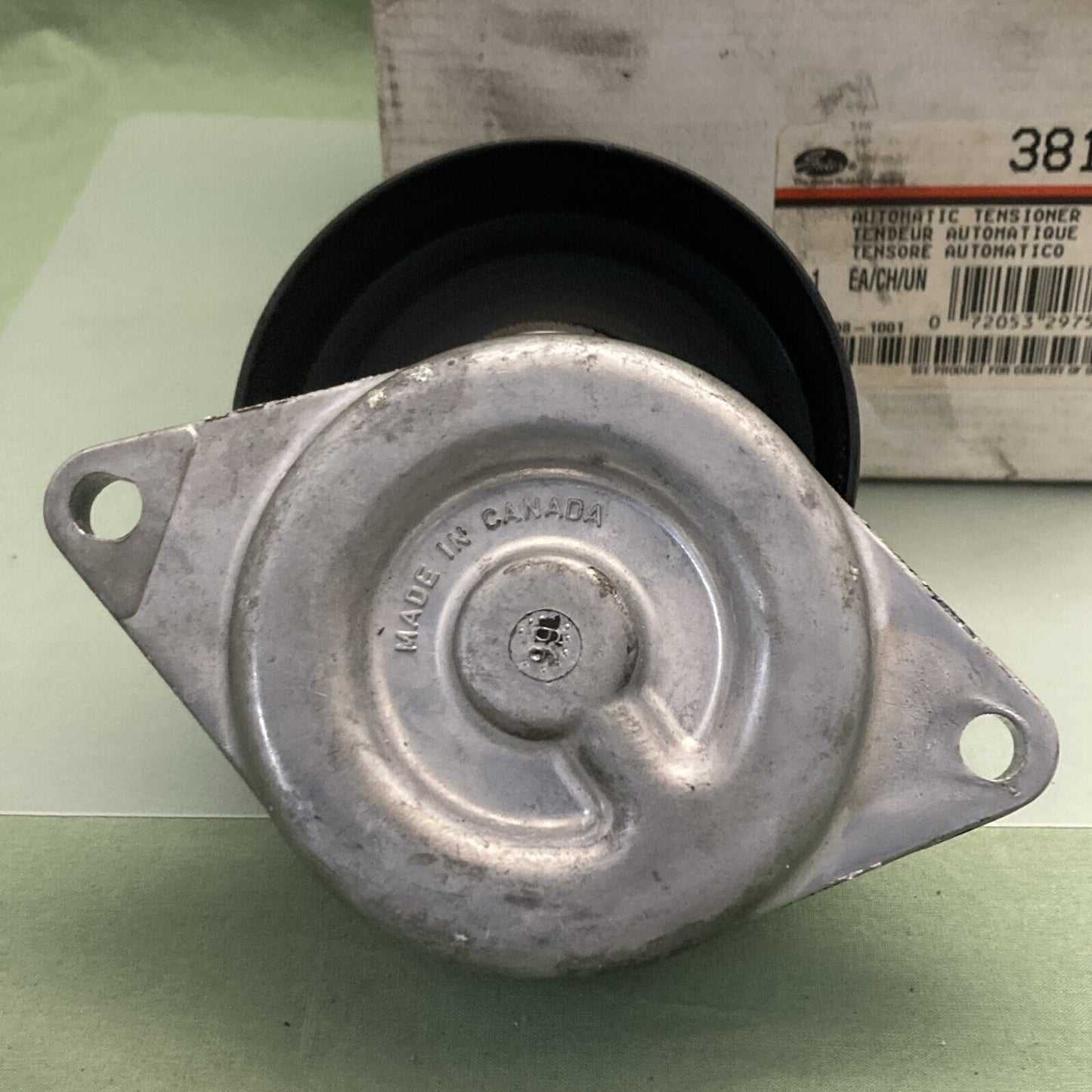 NEW GENUINE GATES 38101 AUTOMATIC TENSIONER
