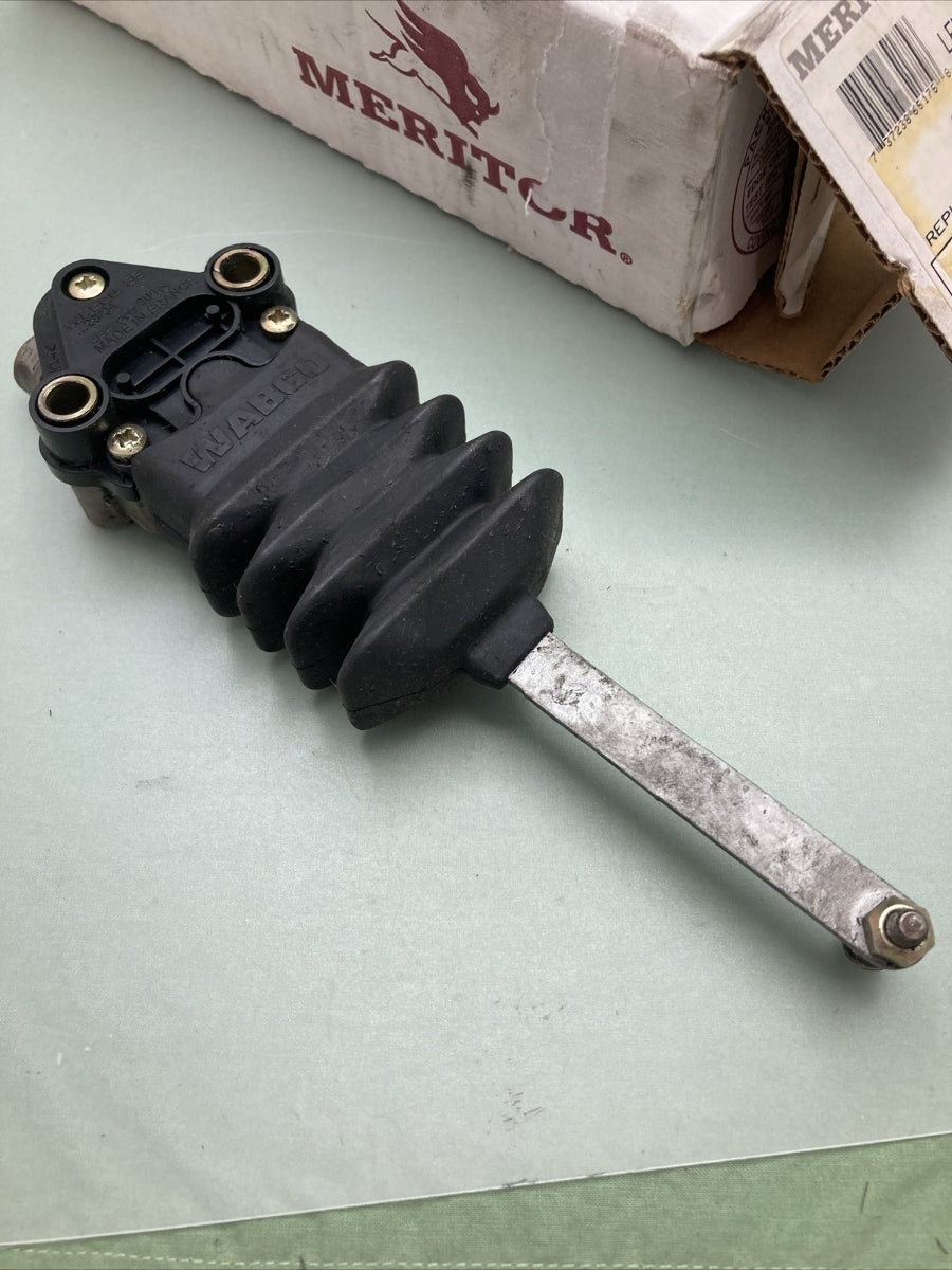 MERITOR WABCO SRWABK011 LEVELING VAL AY