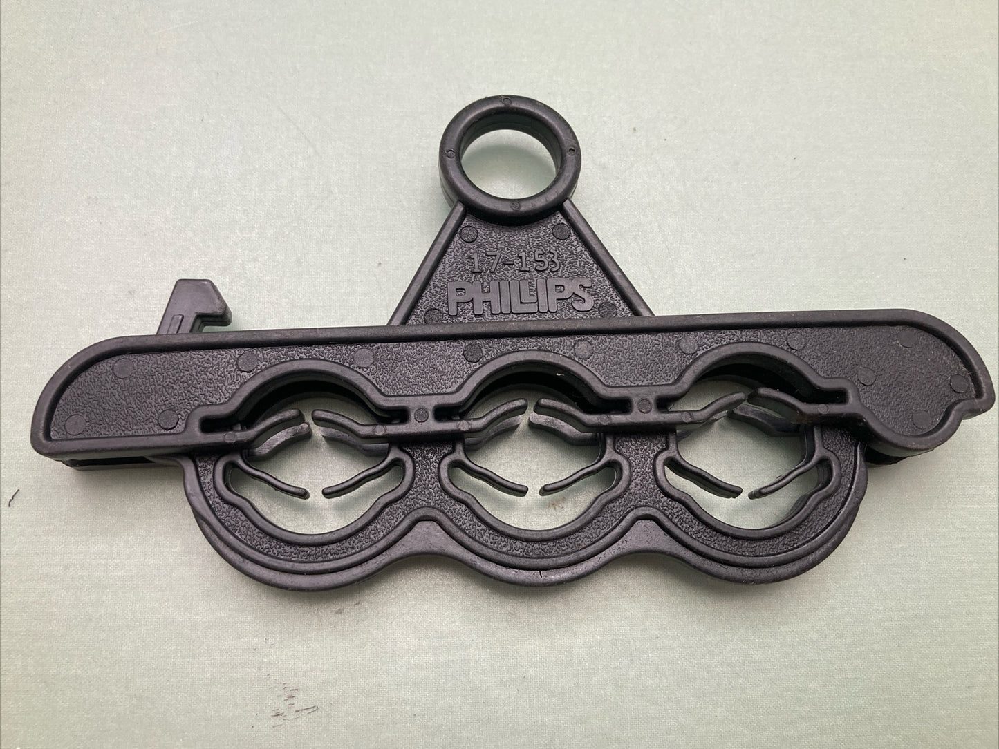 NEW PHILIPS 17-153 3-HOSE HOLDER, QWIK SNAP