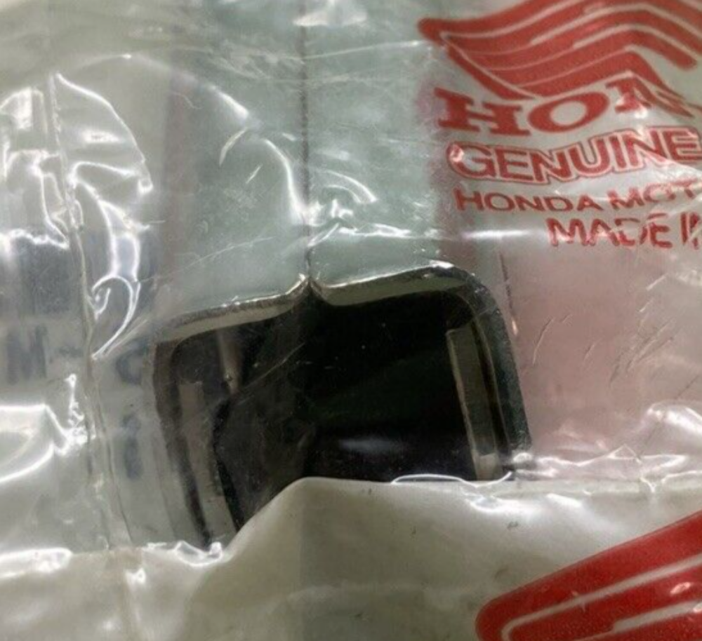NEW GENUINE HONDA 50715-MA6-000 BAR PILLION FOOTPEG