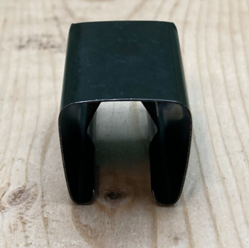 QTY 2 NEW GENUINE HONDA 64207-MB9-770 CAP, MOLDING END, Fairing