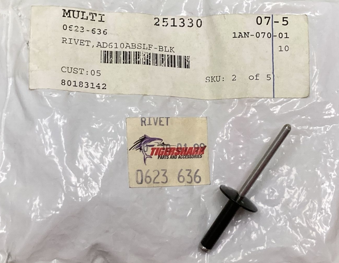 QTY 4 NEW GENUINE TIGERSHARK 0623-636 RIVET
