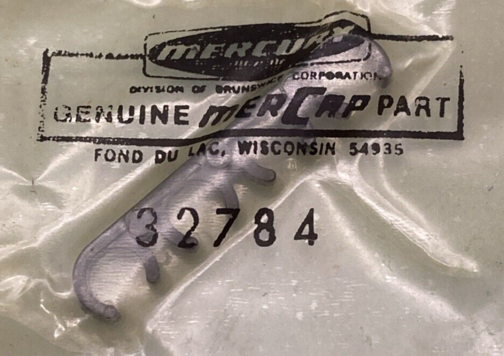 NEW GENUINE MERCURY QUICKSILVER 32784 RETAINER DIST IGNITION 540 CID STROKER 4V