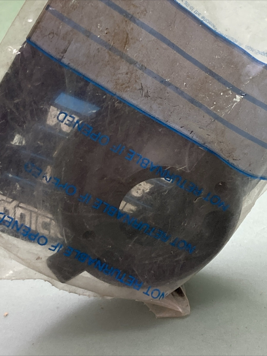 NEW GENUINE MERCURY QUICKSILVER 46-88776A5 WATER PUMP BASE