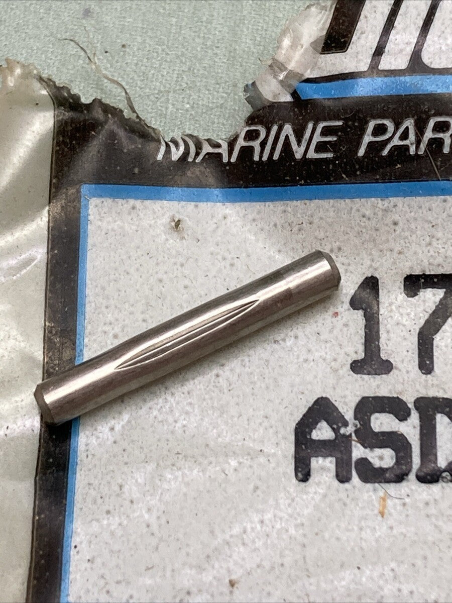 QTY 4 NEW GENUINE MERCURY QUICKSILVER 17-70733 PIN, SHEAR
