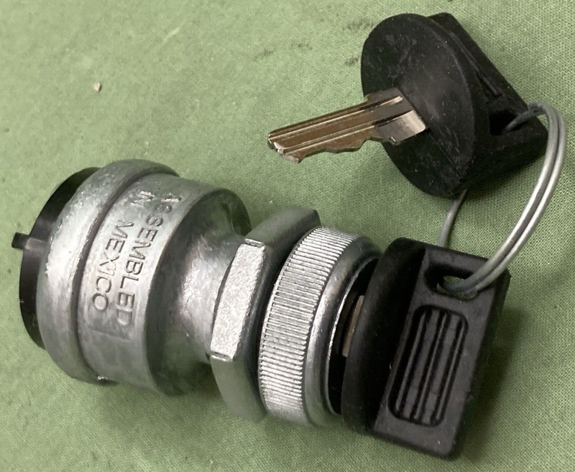 NEW GENUINE HYSOURCE 4047541 IGNITION SWITCH W/ 2 KEYS HYSTER