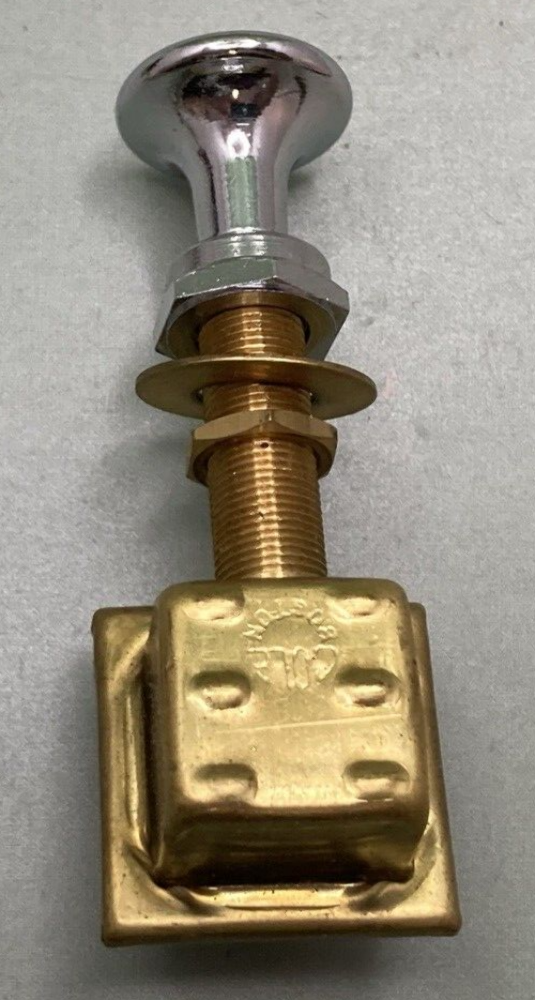 NEW GENERAL AUTOMOTIVE SPECIALTY 39531 SWITCH UM-24 UNIVERAL MARINE PUSH/PULL