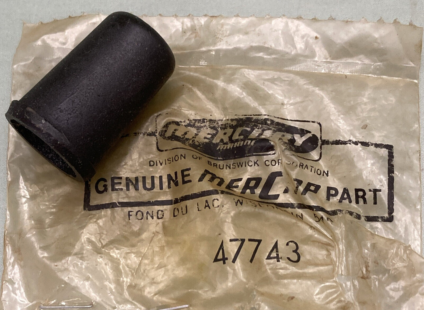 QTY 4 NEW MERCURY QUICKSILVER 47743 UNIVERSAL JOINT BOOT OUTBOARD 9.8HP