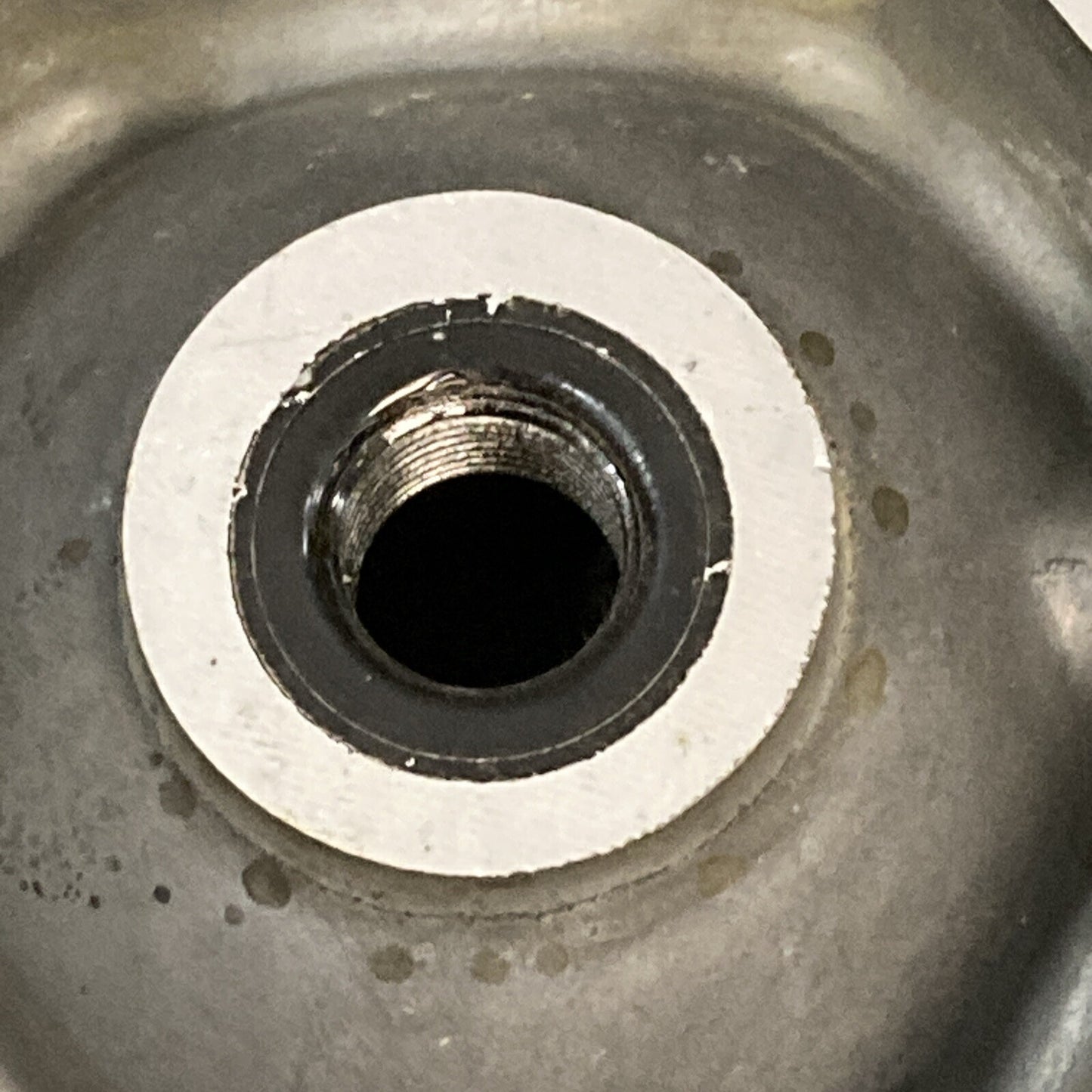 MERCURY QUICKSILVER 79715 CYLINDER HEAD