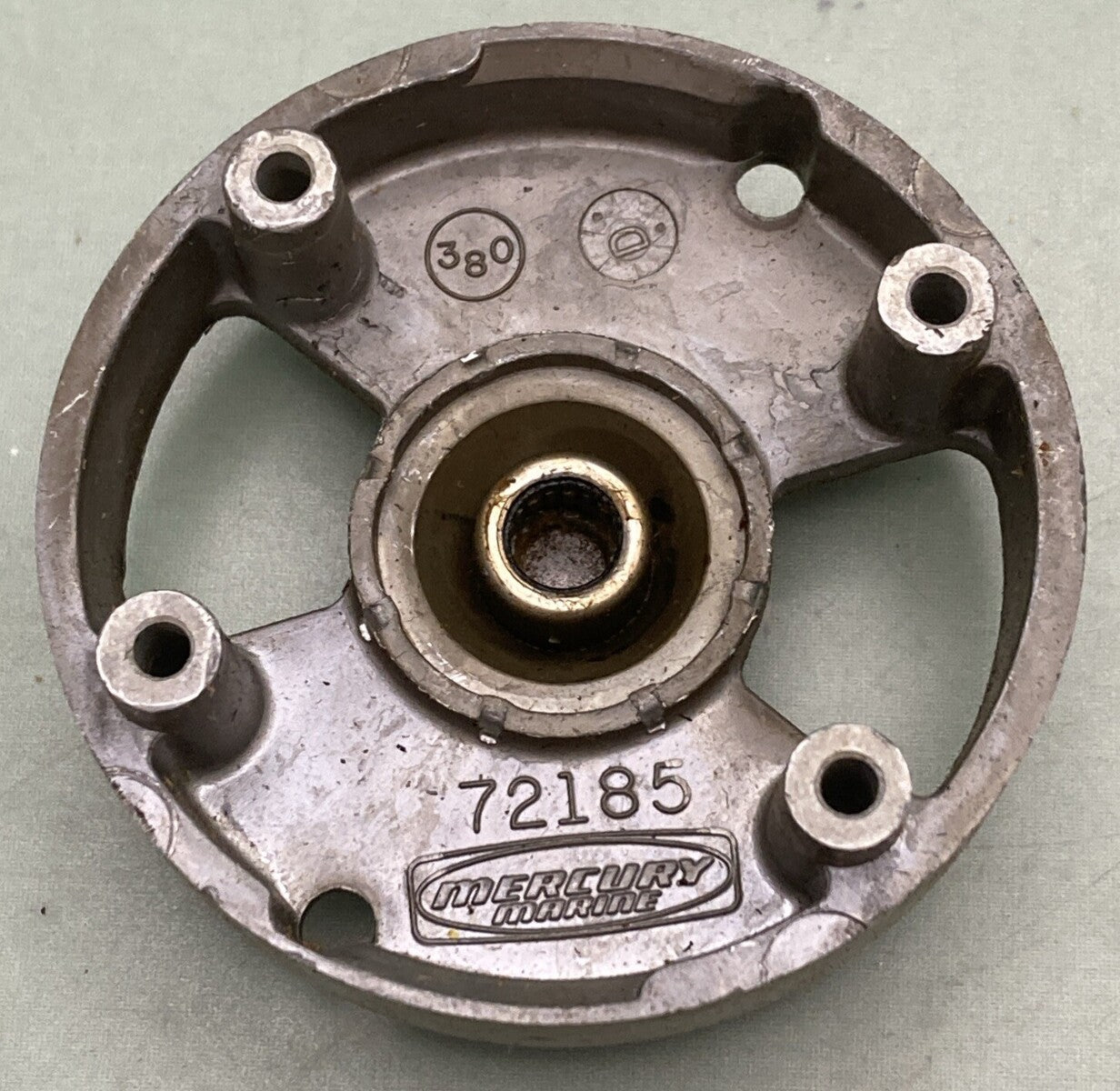 NEW GENUINE MERCURY QUICKSILVER 77110A1 RETAINER ASM GEAR HSNG ENG TROLLN MOTOR