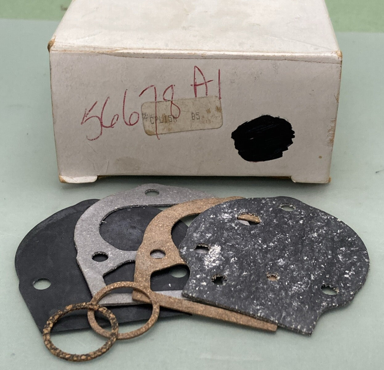 NEW REPLACES MERCURY QUICKSILVER 56678A1 DIAPHRAGM KIT INCOMPLETE