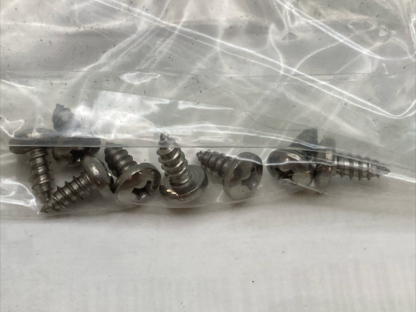 QTY 8 NEW GENUINE FREIGHTLINER GRO-01-9980-78 SCREW RTNR RING