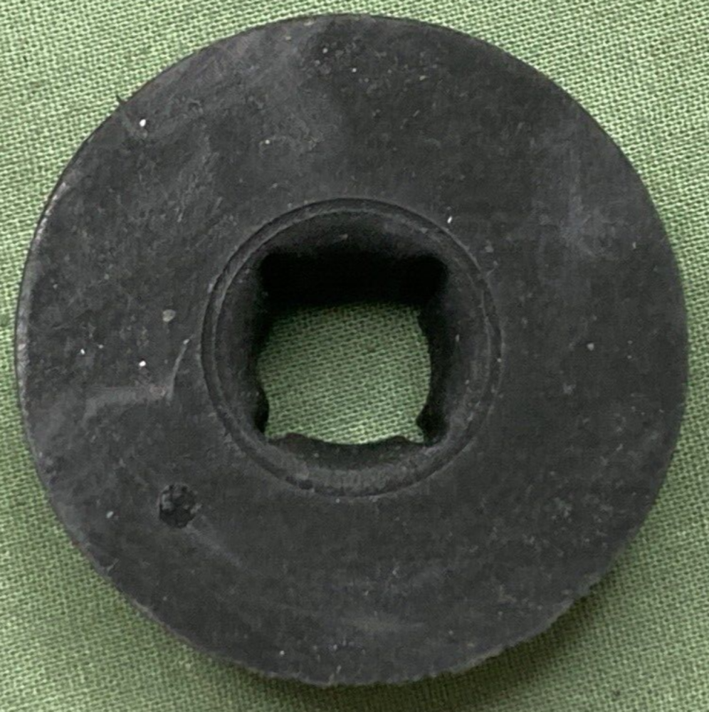 QTY 2 NEW DORMAN 926-278 RADIATOR MOUNT BUSHING