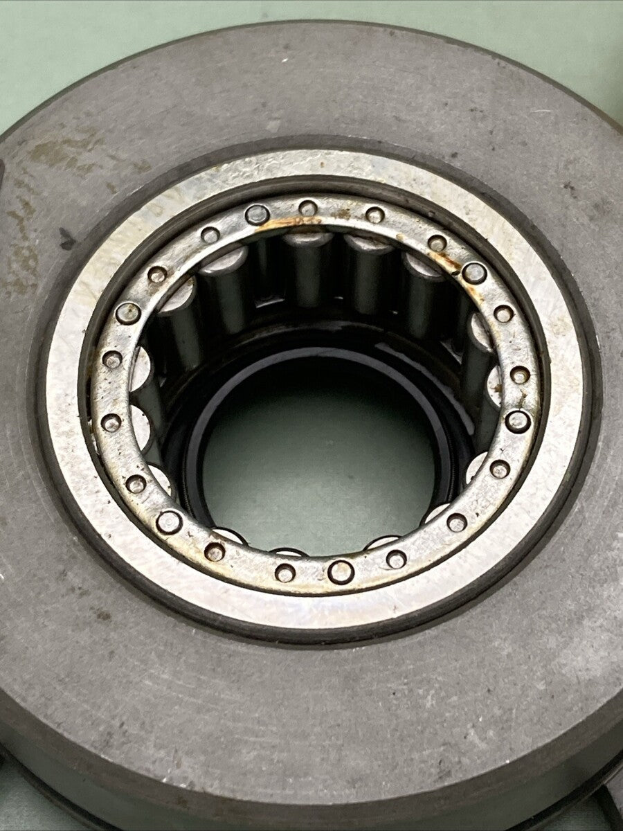 MERCURY QUICKSILVER 1-151-4732A1 END CAP ASM CYL BLOCK OUTBOARD 40HP