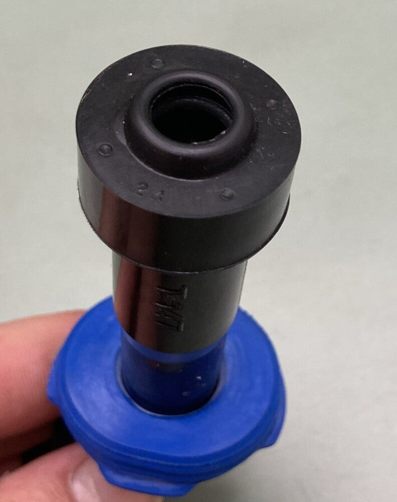 NEW GENUINE YAMAHA 5UG-82370-00 SPARK PLUG CAP