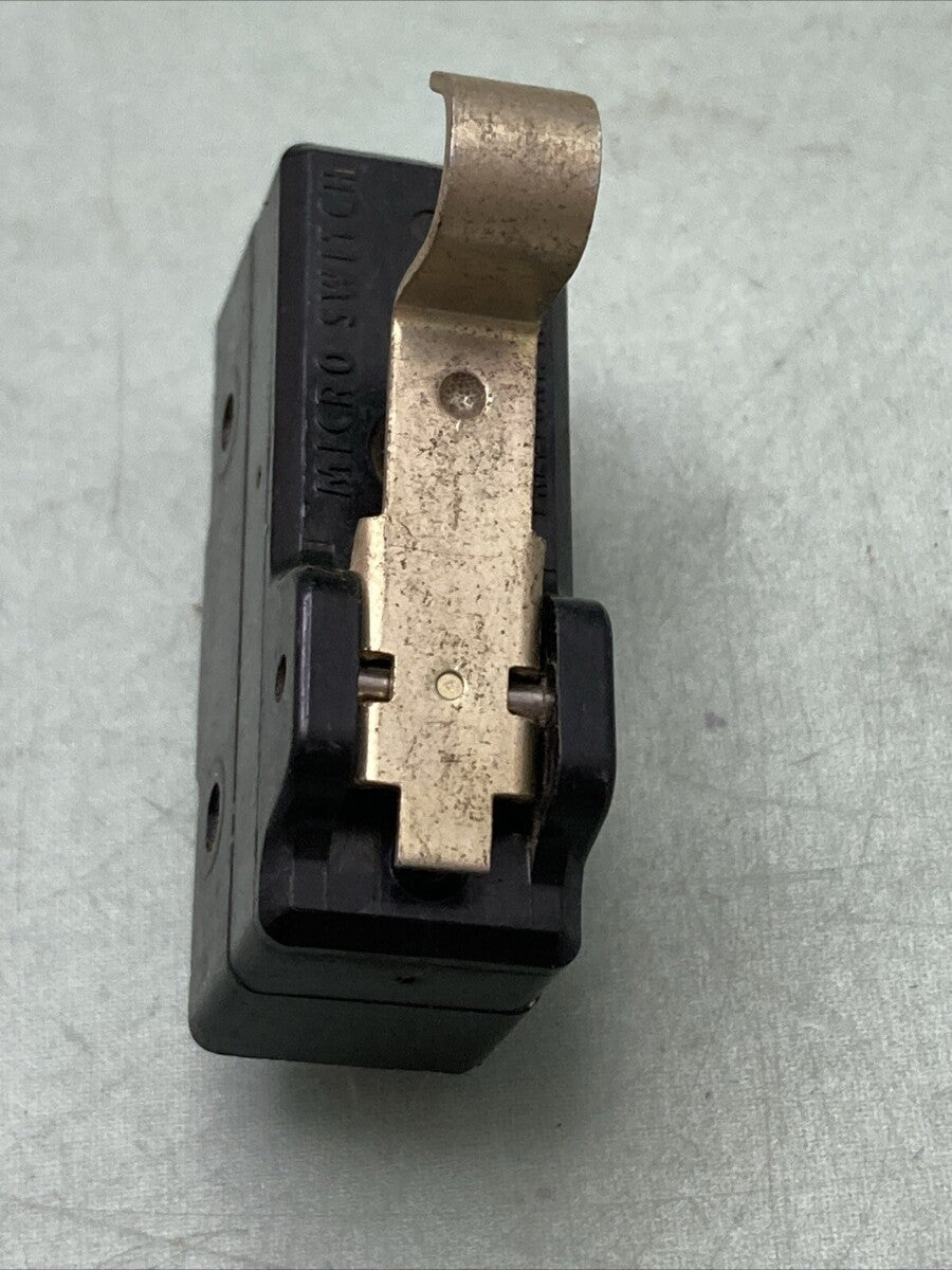 NEW REPLACES HONEYWELL BE-2RV5-A2 MICRO SWITCH