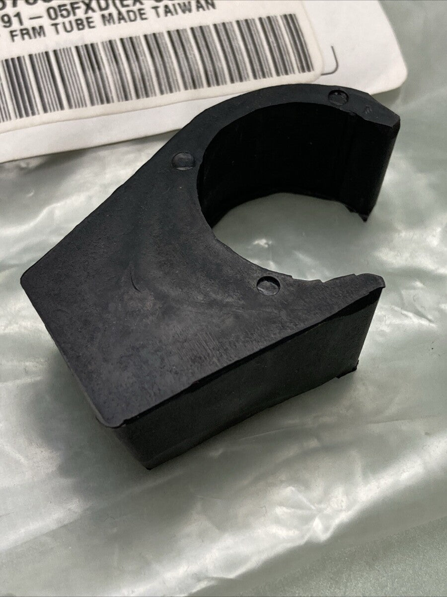 NEW DRAG SPECIALTIES DS-375641 KICKSTAND BUMPER 91-05 FXD 1.125" FRM TUBE