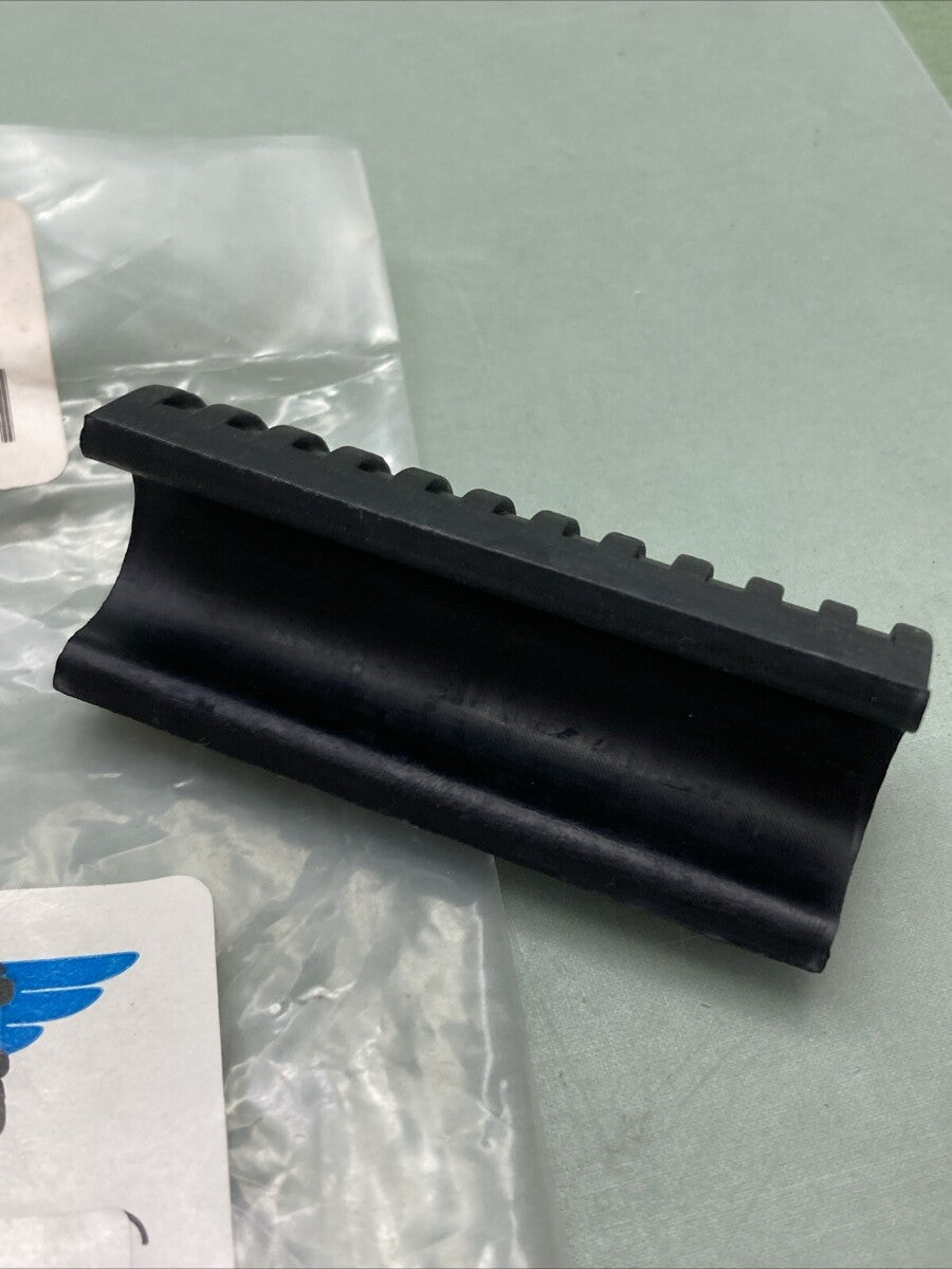 NEW DRAG SPECIALTIES 3501-0853 CUSHION SADDLE BAG SUPPORT