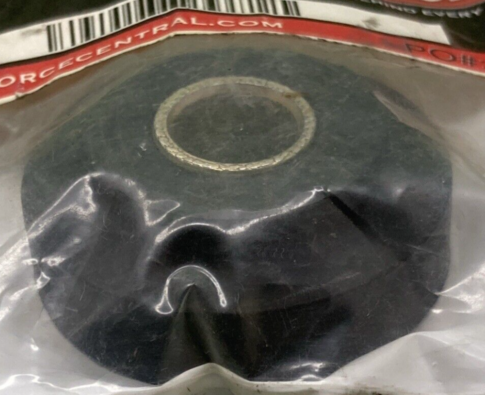 NEW ROADFORCE RF999549536 BUSHING HOOD PIVOT FITS PETERBILT