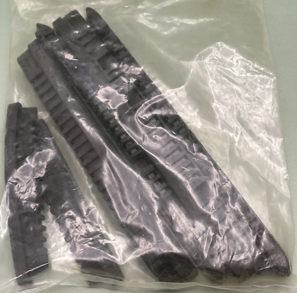 NEW GENUINE KURYAKYN 4543 REPLACEMENT RUBBER PAD SET ISO PASSENGER BOARDS