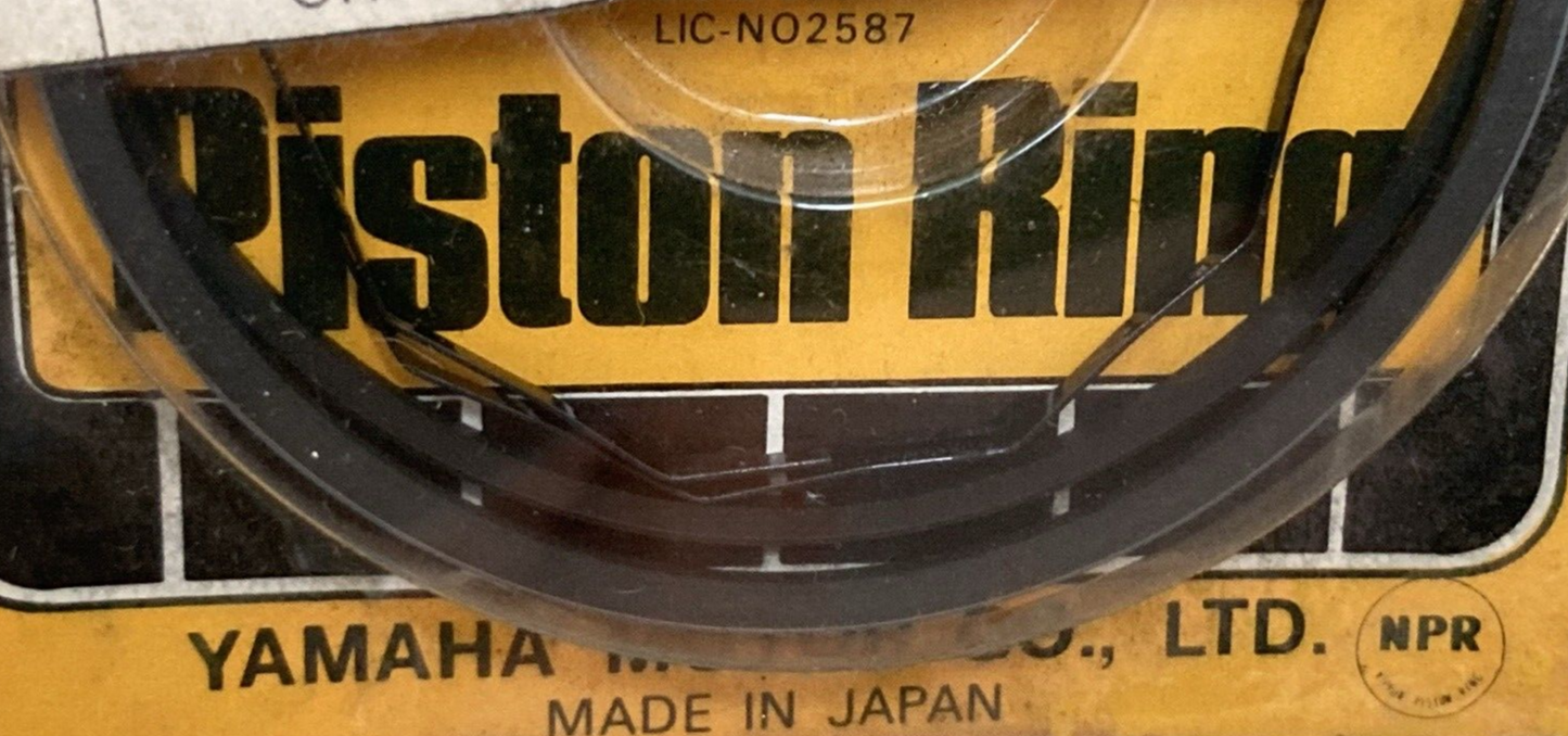NEW GENUINE YAMAHA 437-11610-40 PISTON RING 1.00