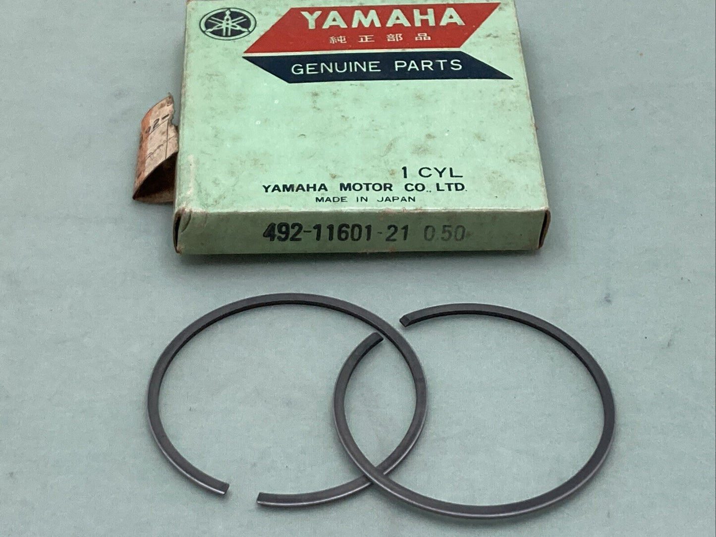 NEW GENUINE YAMAHA 492-11601-21 PISTON RING SET 0.50