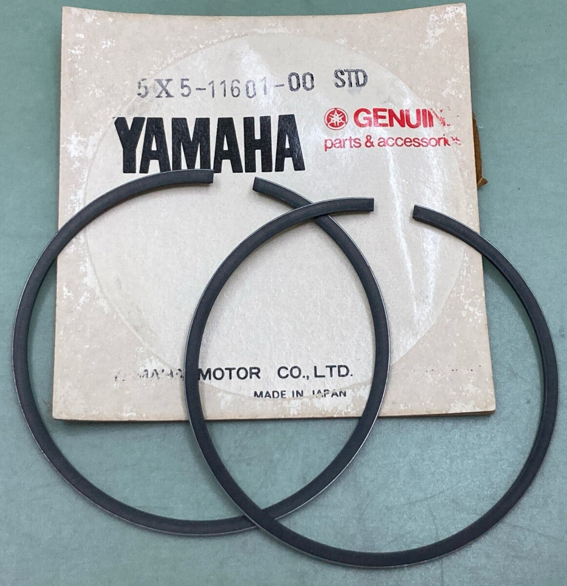 NEW GENUINE YAMAHA 5X5-11601-00 PISTON RING SET STD