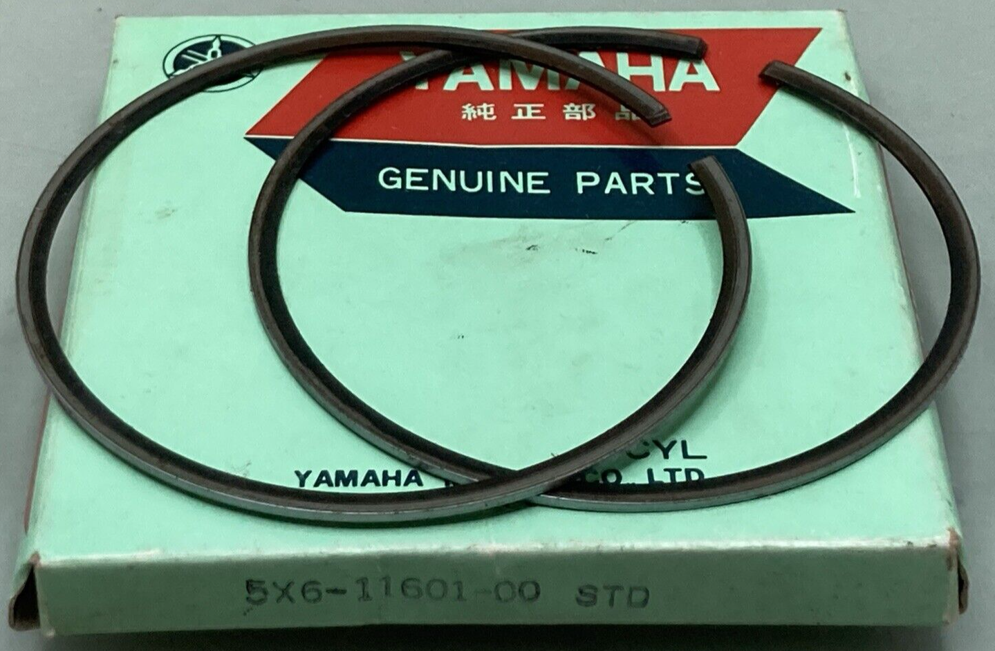 NEW GENUINE YAMAHA 5X6-11601-00 PISTON RING SET STD