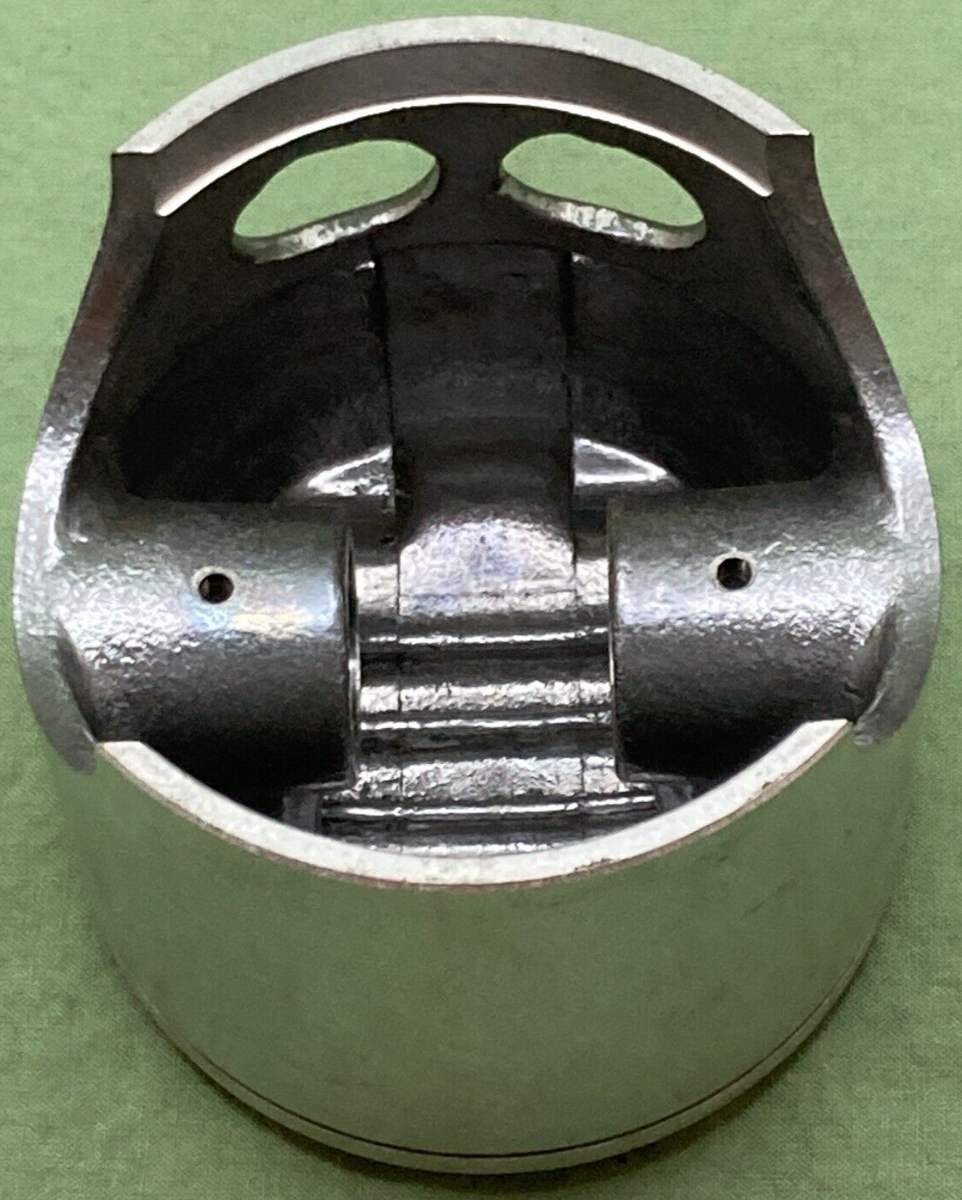 NEW GENUINE YAMAHA 445-11636-00 PISTON 2ND 0.50 O/S