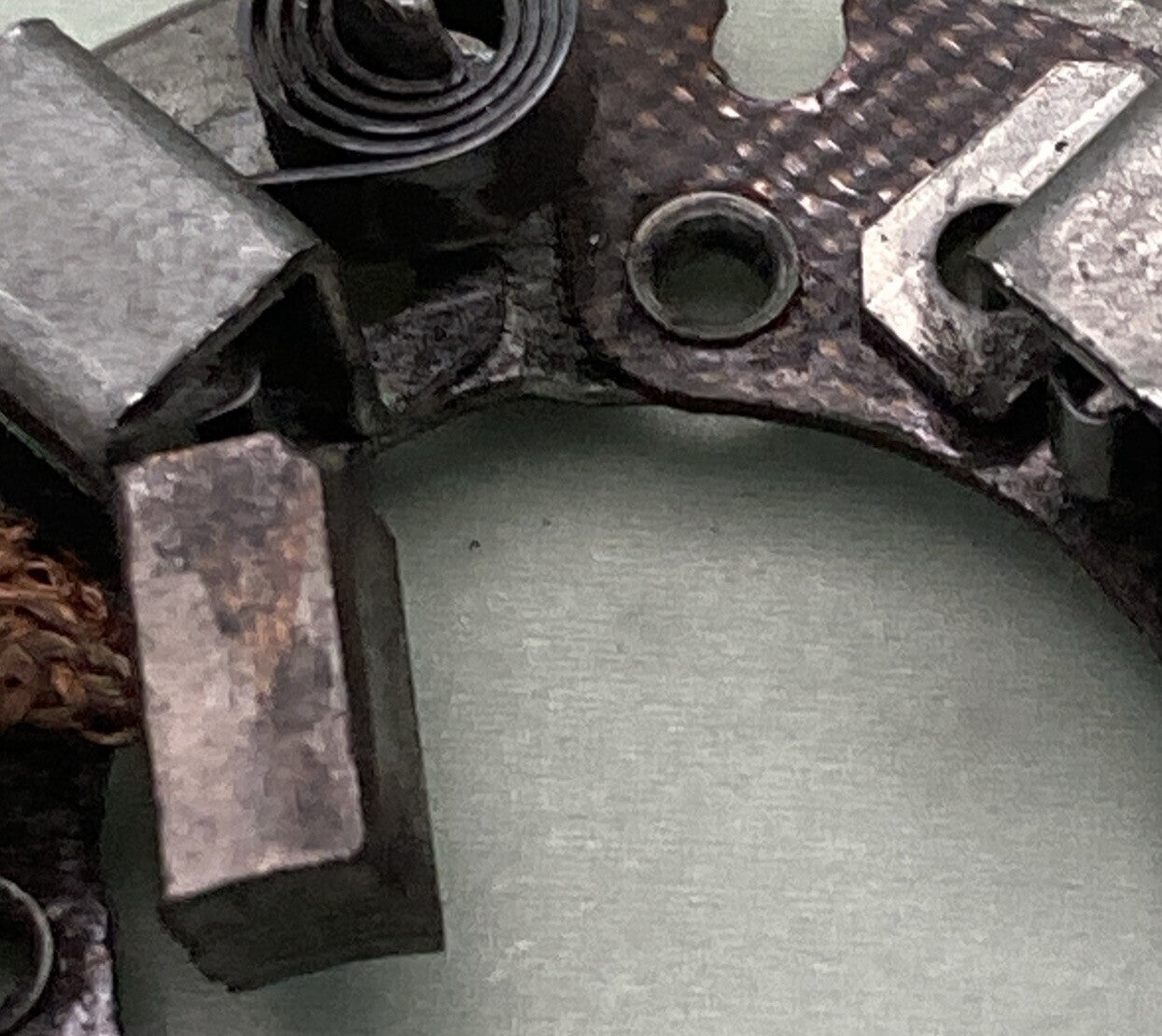 GENUINE YAMAHA 548-81840-10 BRUSH HOLDER